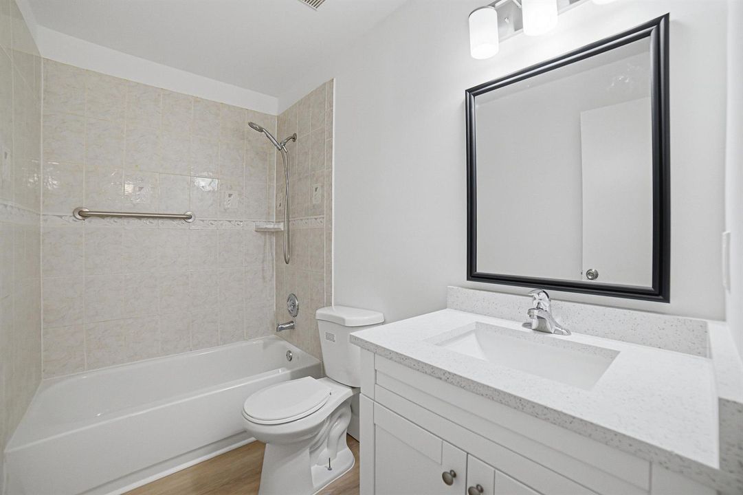 Bathroom2