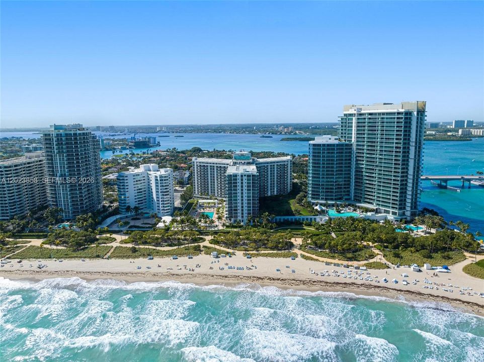 For Sale: $1,350,000 (2 beds, 2 baths, 1056 Square Feet)