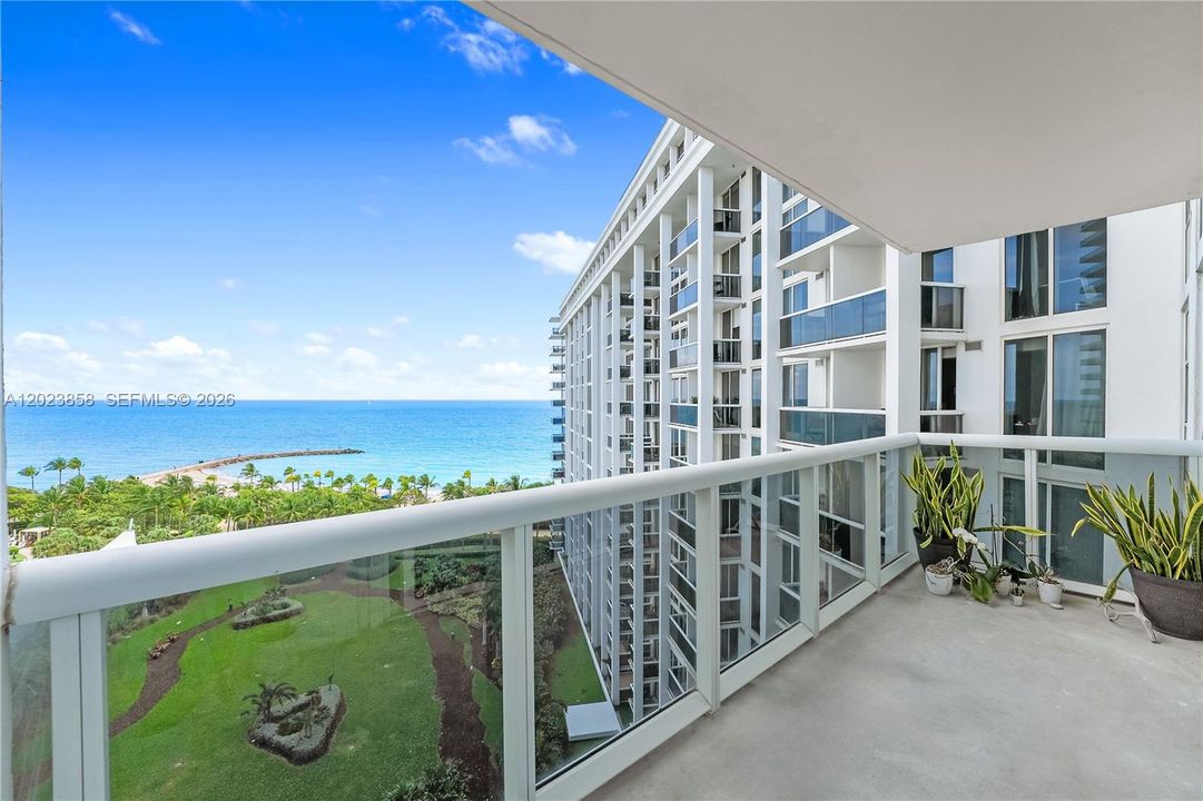 For Sale: $1,350,000 (2 beds, 2 baths, 1056 Square Feet)
