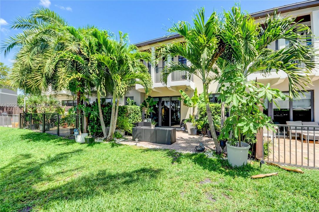 For Sale: $830,000 (4 beds, 3 baths, 2206 Square Feet)