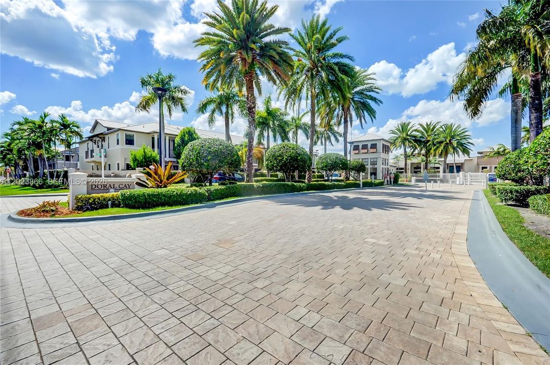 For Sale: $830,000 (4 beds, 3 baths, 2206 Square Feet)