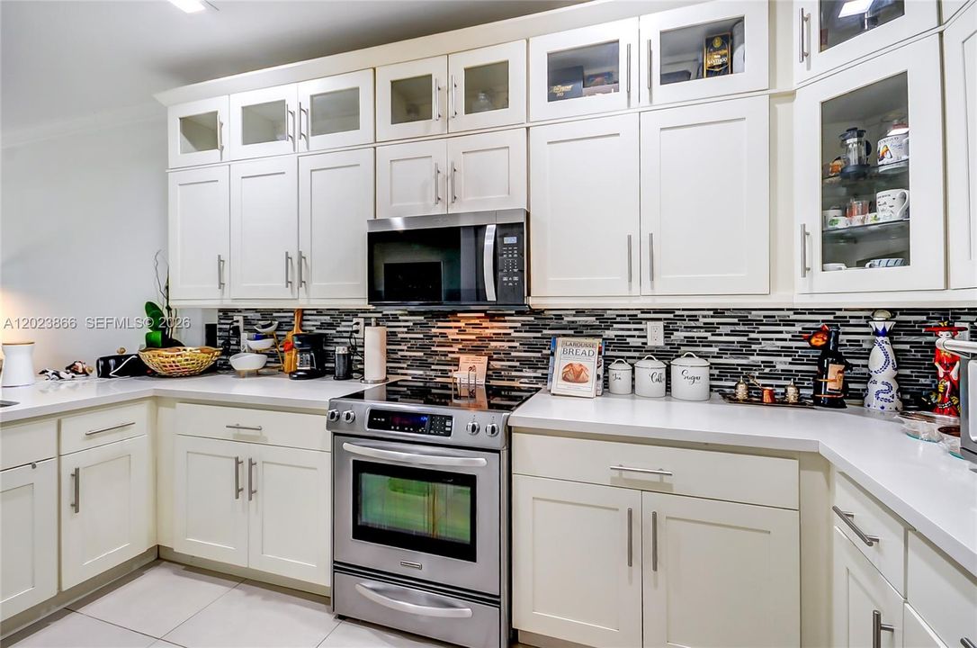 For Sale: $830,000 (4 beds, 3 baths, 2206 Square Feet)