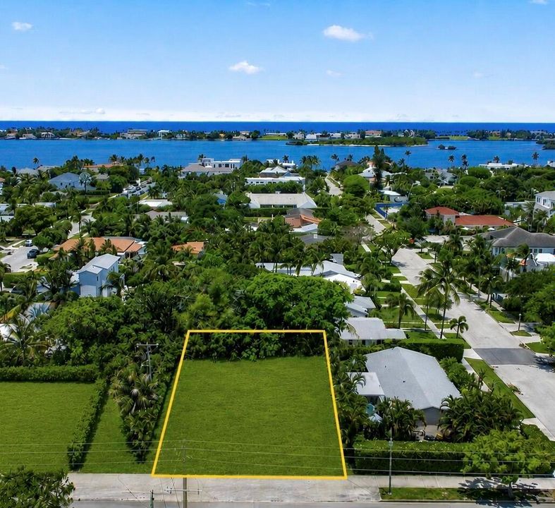 Aerial photo. Home under construction