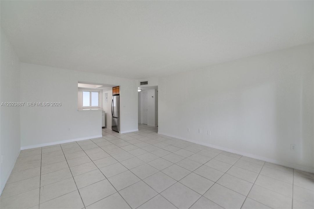 Living/Dining Area
