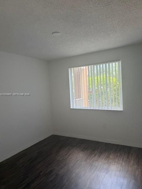 En Renta: $2,600 (3 camas, 2 baños, 1258 Pies cuadrados)