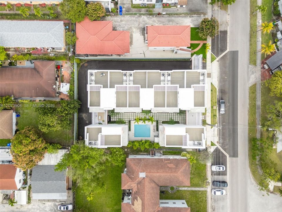 En Renta: $7,600 (3 camas, 3 baños, 2513 Pies cuadrados)