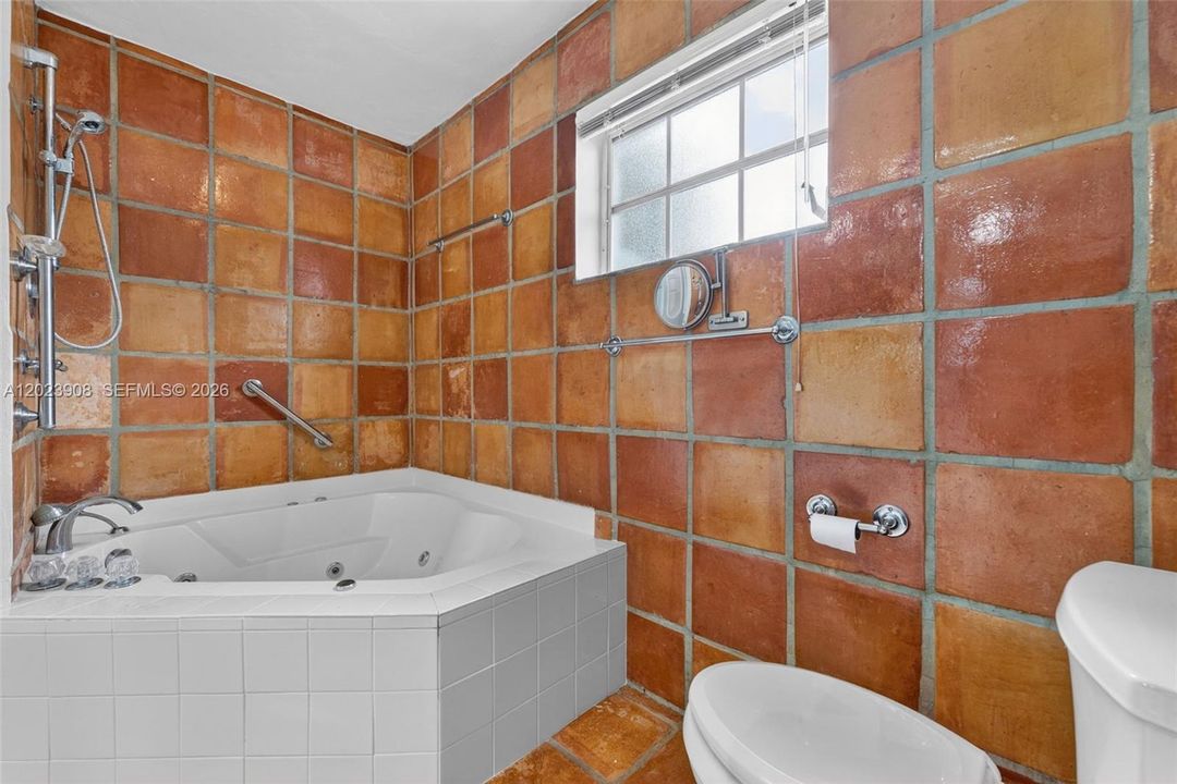 For Sale: $849,000 (4 beds, 2 baths, 2263 Square Feet)
