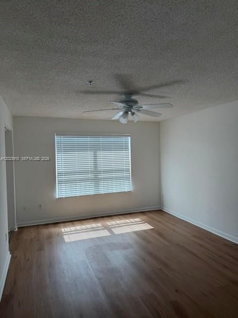 Active With Contract: $1,700 (1 beds, 1 baths, 846 Square Feet)