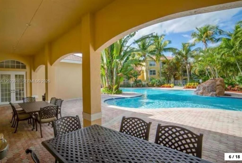 Active With Contract: $1,700 (1 beds, 1 baths, 846 Square Feet)