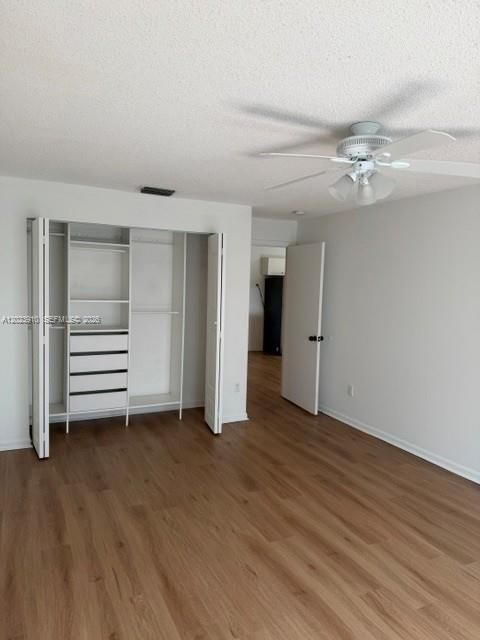 Active With Contract: $1,700 (1 beds, 1 baths, 846 Square Feet)