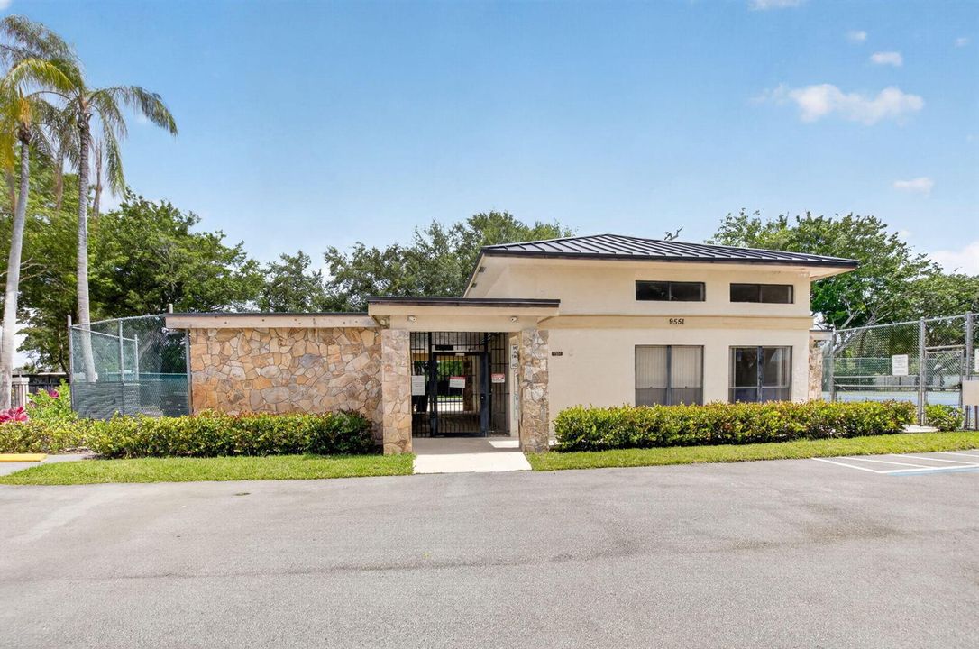 BOCA FONTANA AMENITIES