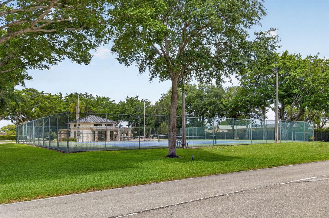 BOCA FONTANA AMENITIES