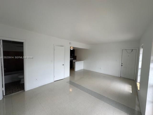 В аренду: $1,550 (0 спален, 1 ванн, 450 Квадратных фут)