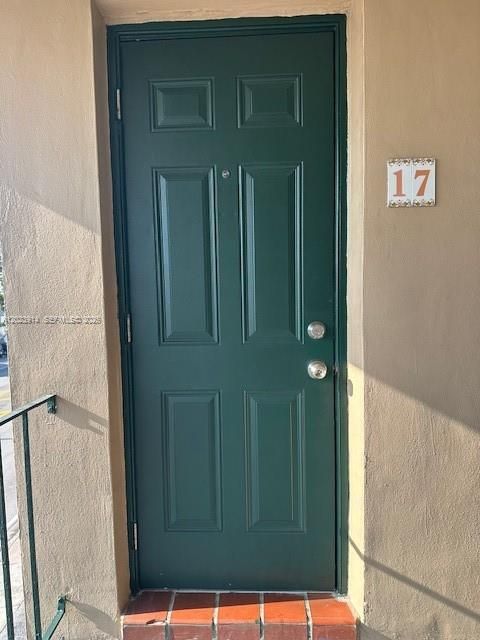 В аренду: $1,550 (0 спален, 1 ванн, 450 Квадратных фут)