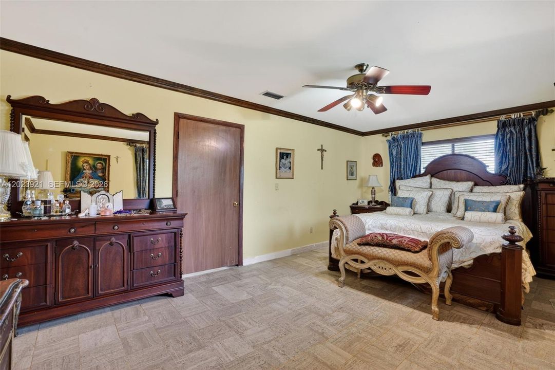 For Sale: $1,800,000 (4 beds, 3 baths, 3348 Square Feet)