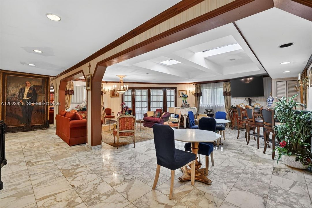 For Sale: $1,800,000 (4 beds, 3 baths, 3348 Square Feet)