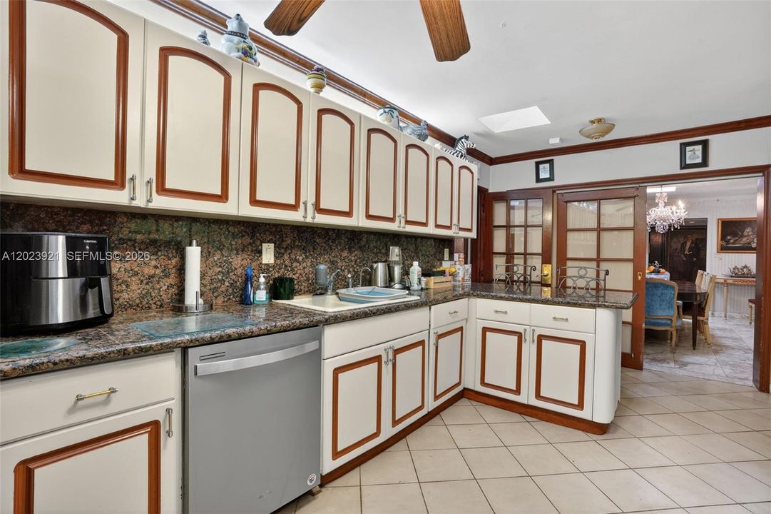 For Sale: $1,800,000 (4 beds, 3 baths, 3348 Square Feet)