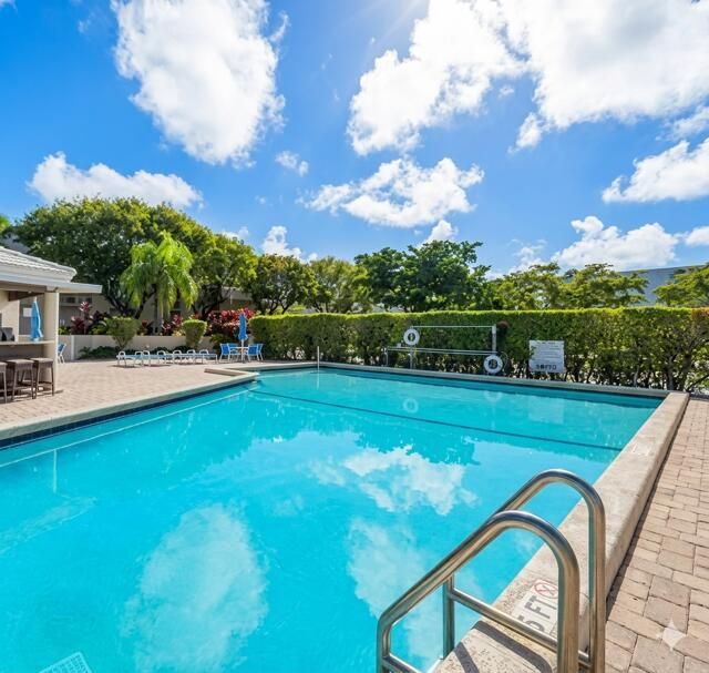IMG pool