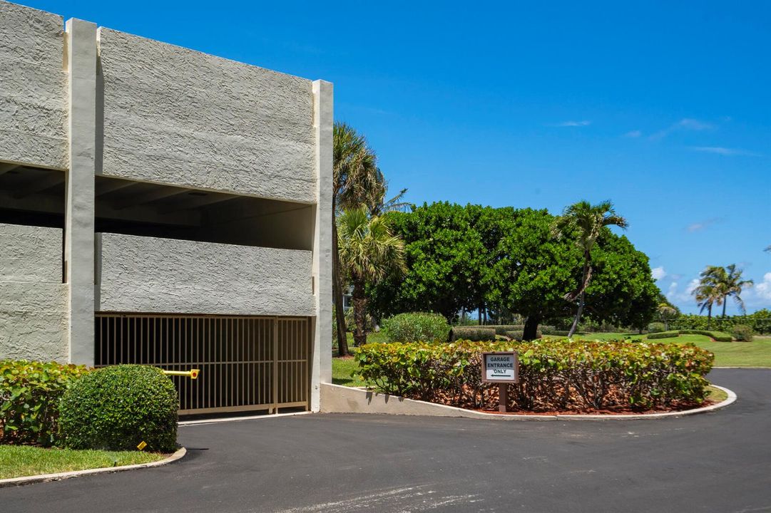 Parking Garage