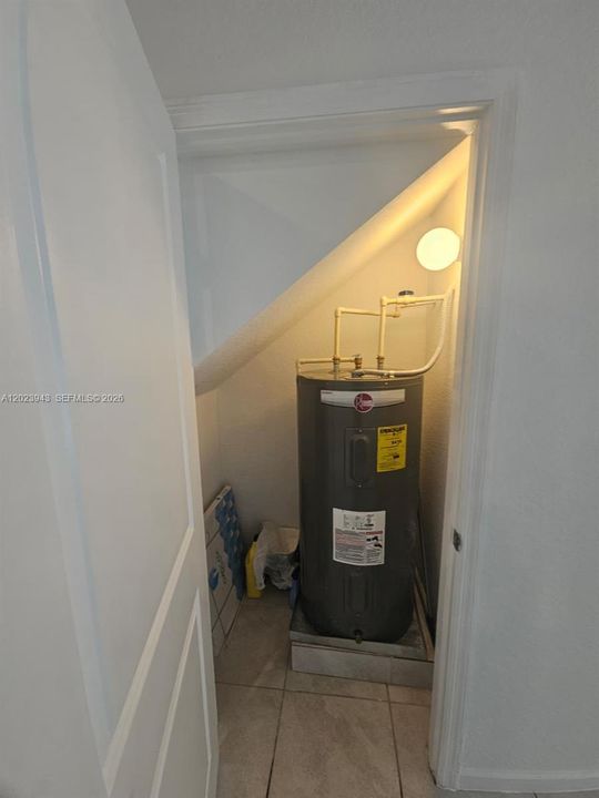 En Renta: $2,700 (3 camas, 2 baños, 1442 Pies cuadrados)