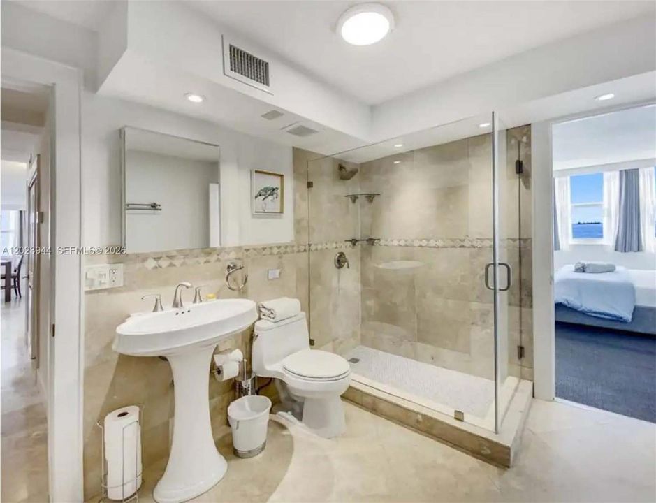 For Rent: $7,000 (2 beds, 2 baths, 1450 Square Feet)