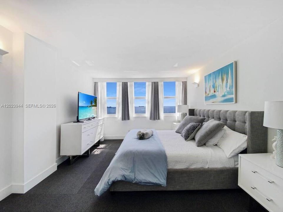 For Rent: $7,000 (2 beds, 2 baths, 1450 Square Feet)