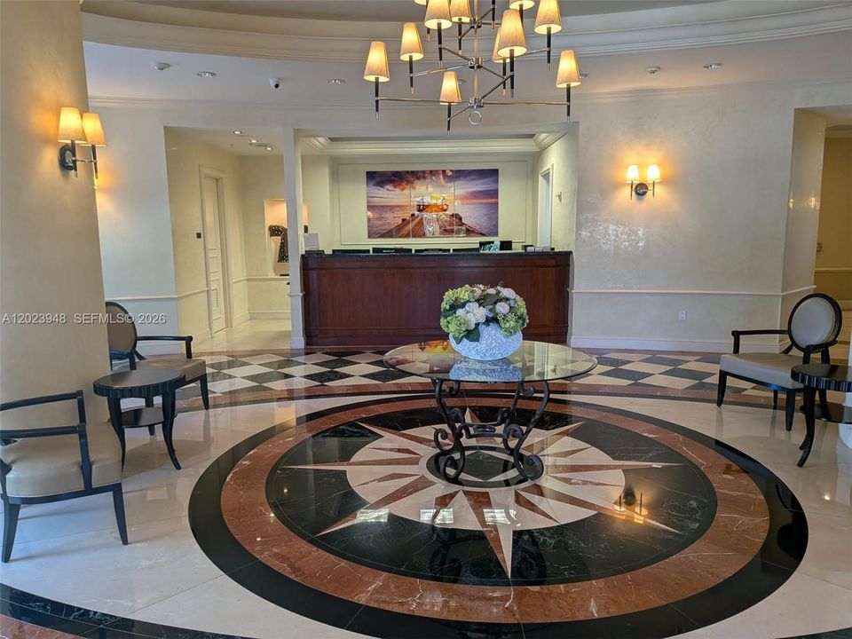 For Sale: $389,000 (1 beds, 1 baths, 893 Square Feet)
