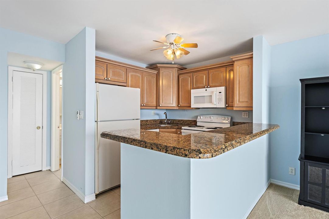 400 Wilma Cir 206-2
