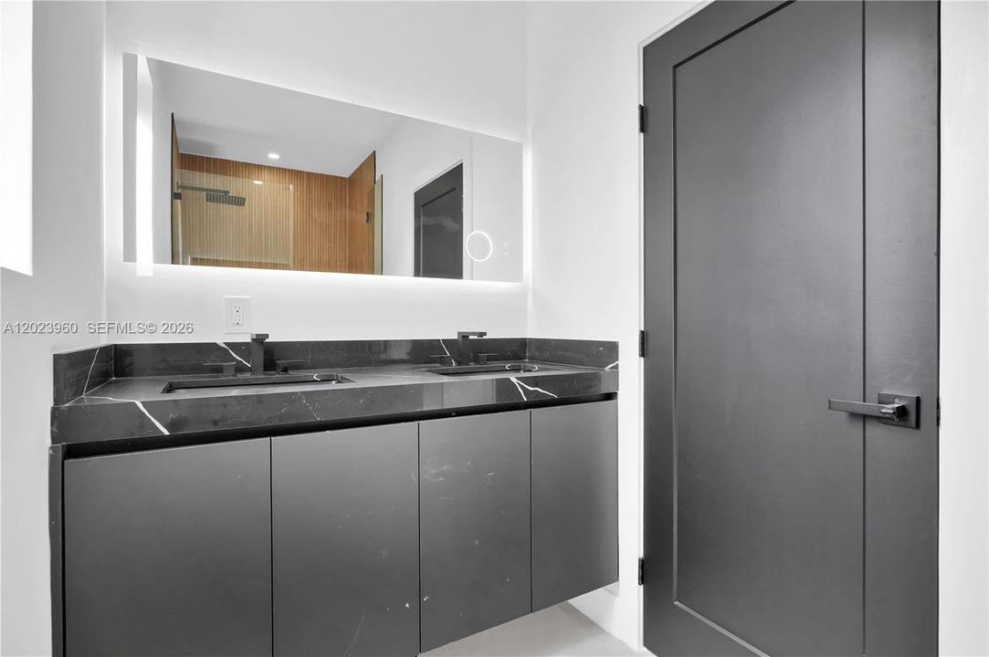 En Venta: $1,049,000 (3 camas, 3 baños, 0 Pies cuadrados)
