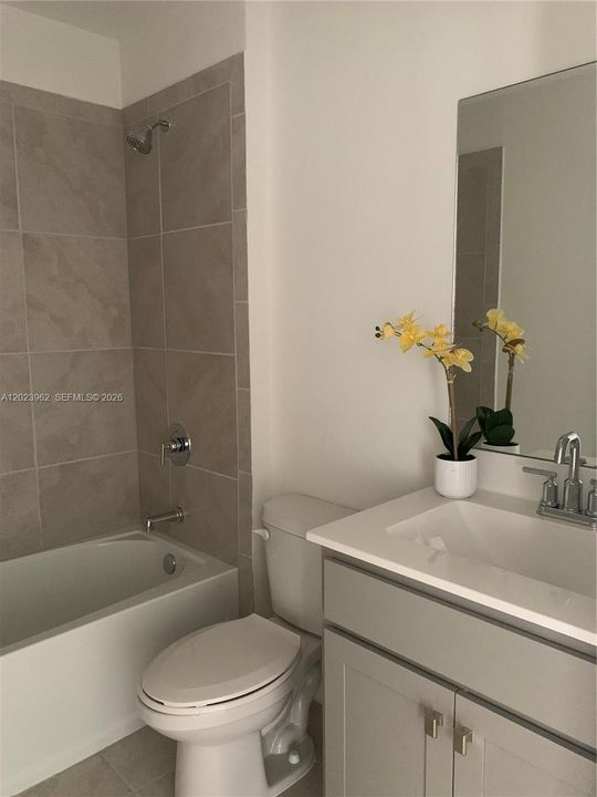 For Sale: $335,000 (3 beds, 2 baths, 1302 Square Feet)