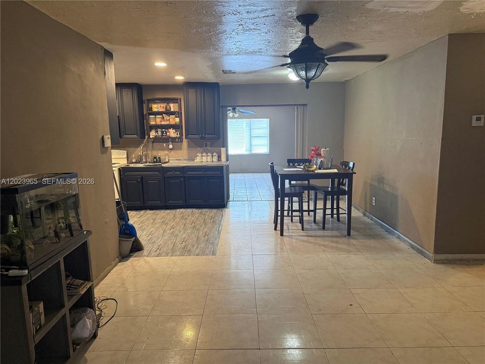 For Sale: $360,000 (4 beds, 2 baths, 1684 Square Feet)