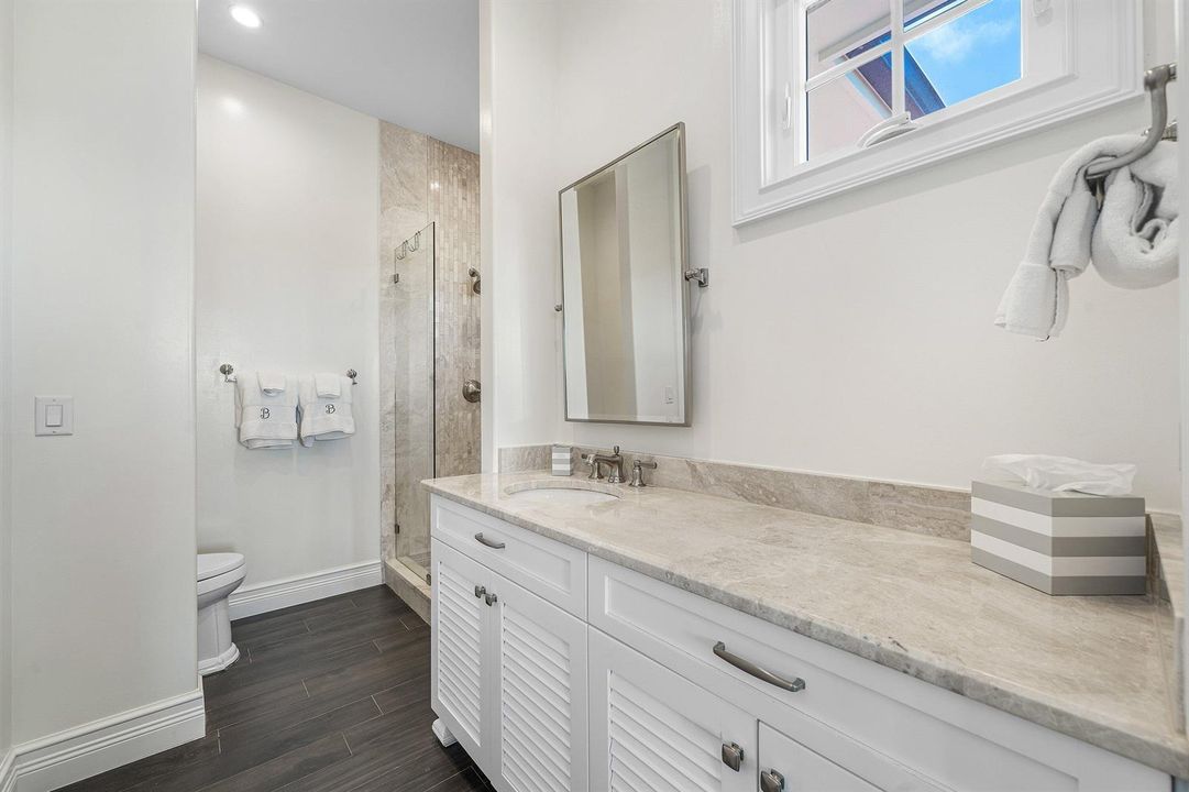 048-1884SoutheastSailfishPointBoulevard-