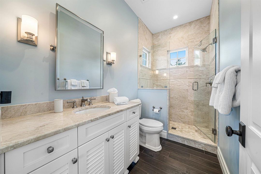 051-1884SoutheastSailfishPointBoulevard-