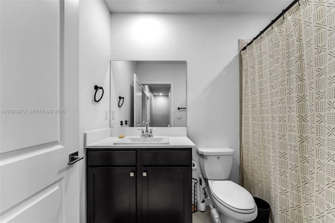 For Sale: $380,000 (3 beds, 2 baths, 1542 Square Feet)
