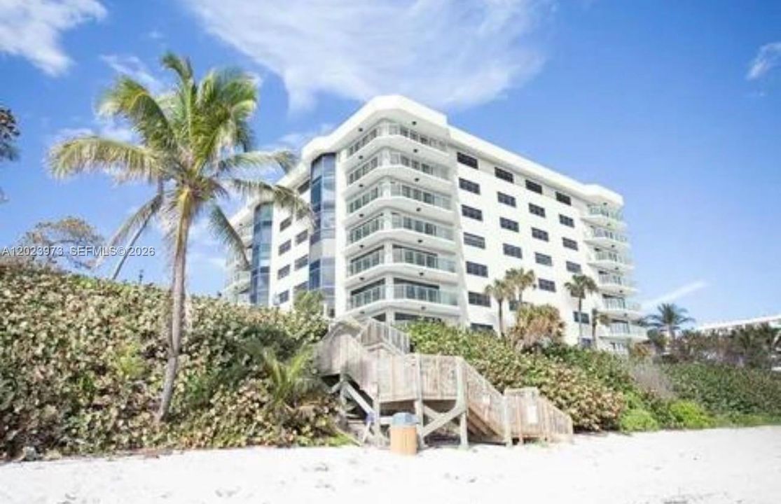 For Rent: $7,000 (2 beds, 2 baths, 1100 Square Feet)