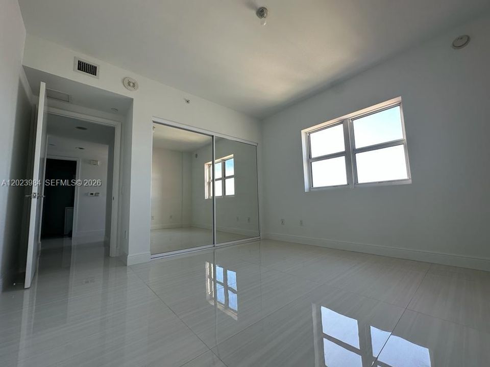 For Rent: $3,800 (2 beds, 2 baths, 1742 Square Feet)