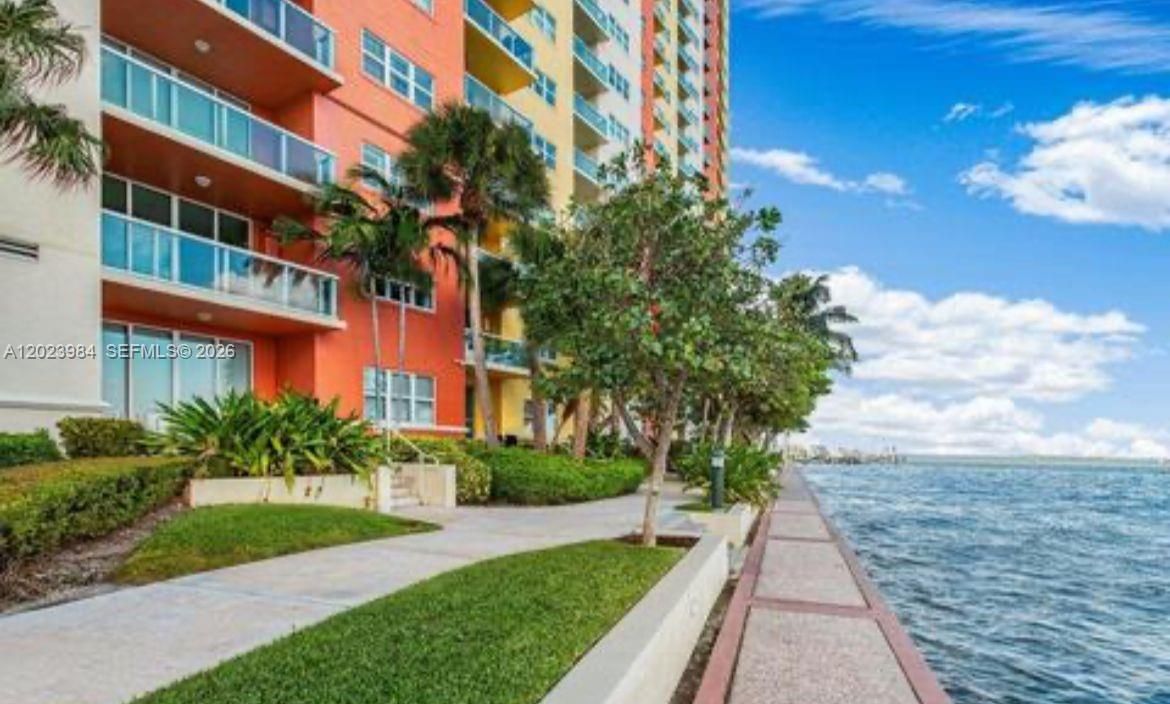 For Rent: $3,800 (2 beds, 2 baths, 1742 Square Feet)