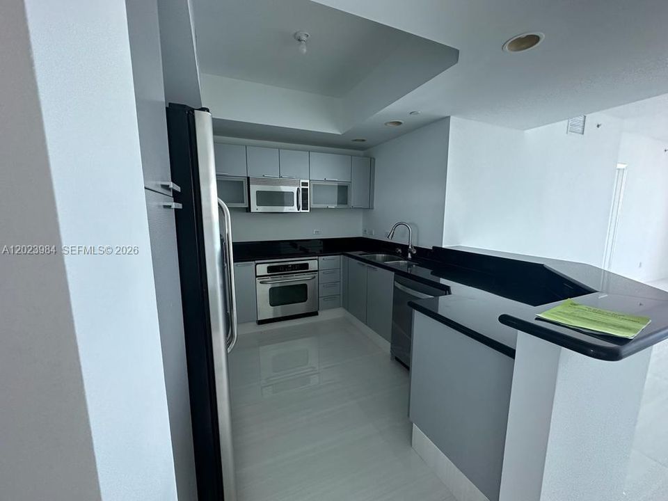 For Rent: $3,800 (2 beds, 2 baths, 1742 Square Feet)