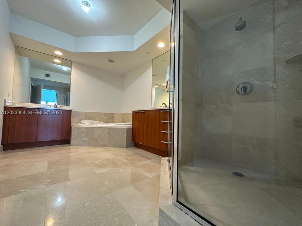 For Rent: $3,800 (2 beds, 2 baths, 1742 Square Feet)