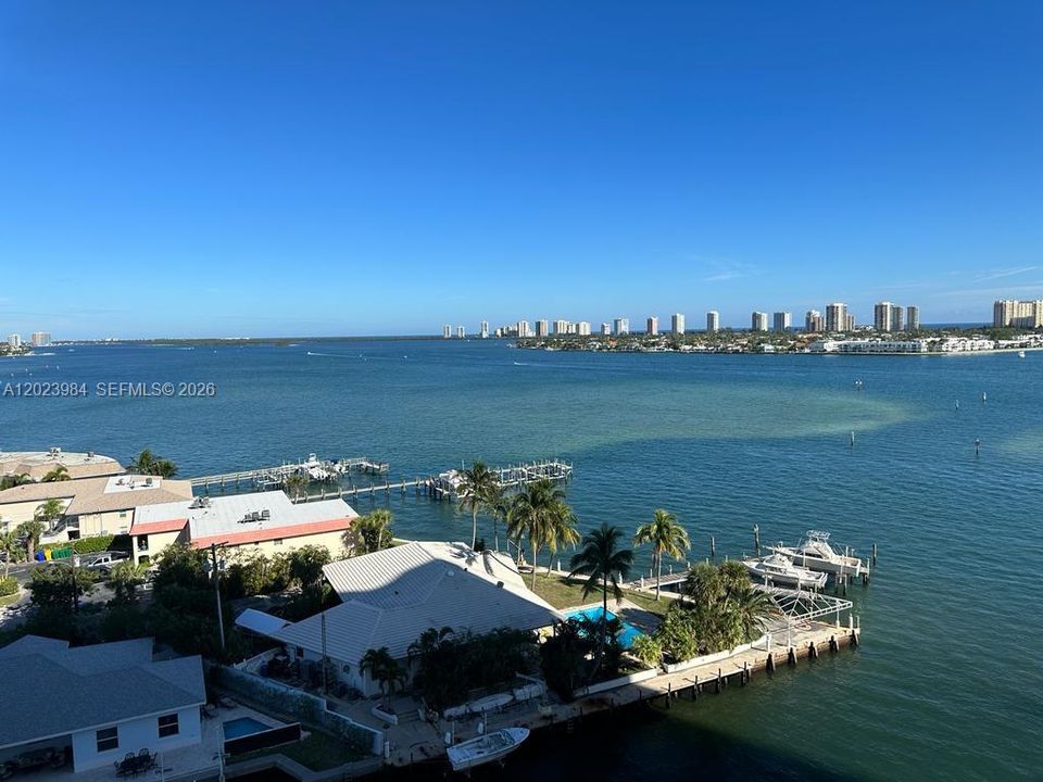 For Rent: $3,800 (2 beds, 2 baths, 1742 Square Feet)