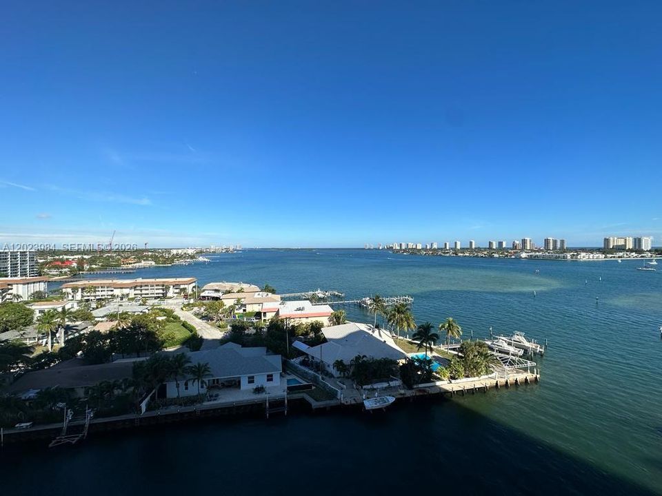For Rent: $3,800 (2 beds, 2 baths, 1742 Square Feet)