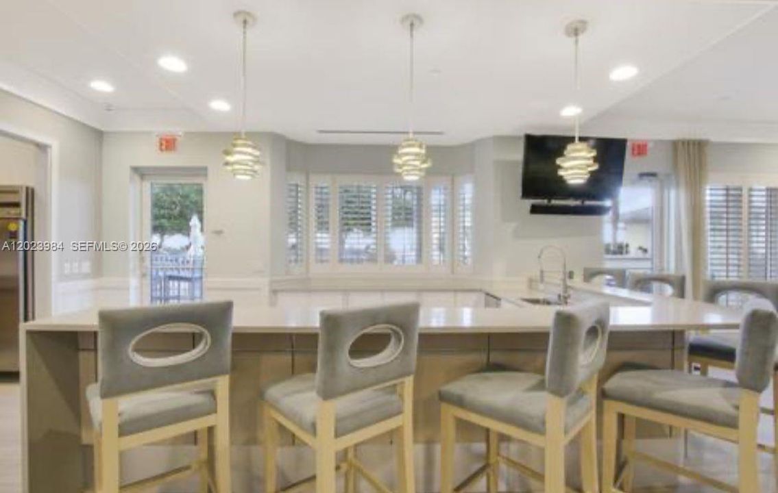 For Rent: $3,800 (2 beds, 2 baths, 1742 Square Feet)
