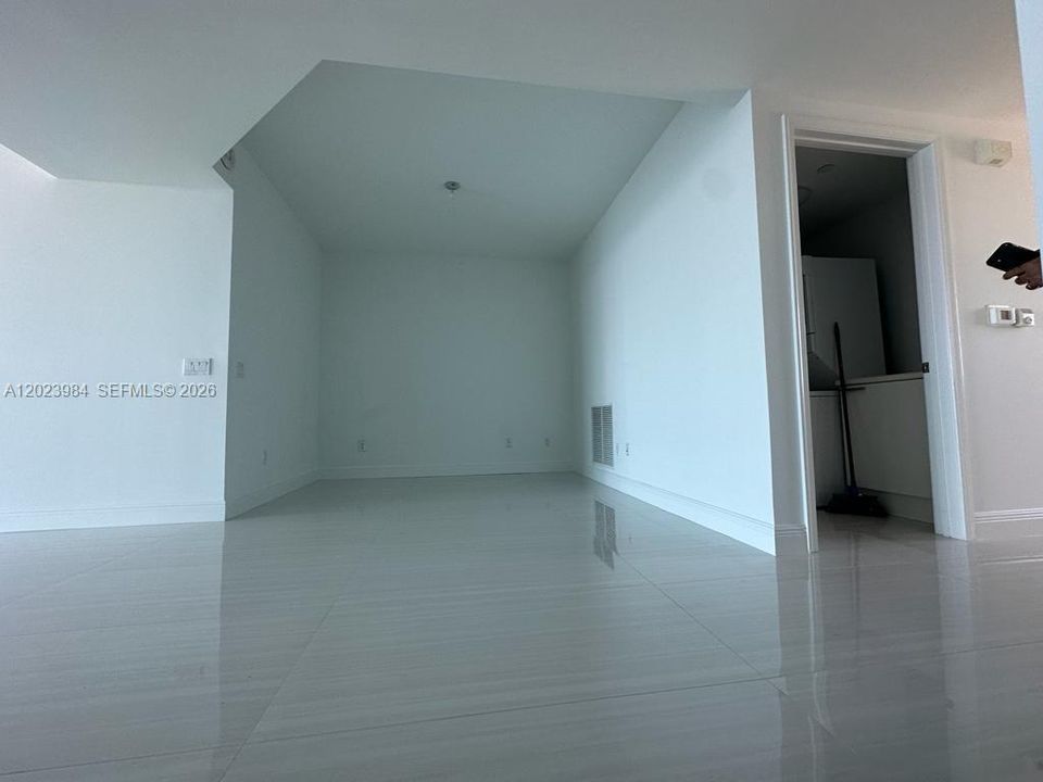 For Rent: $3,800 (2 beds, 2 baths, 1742 Square Feet)