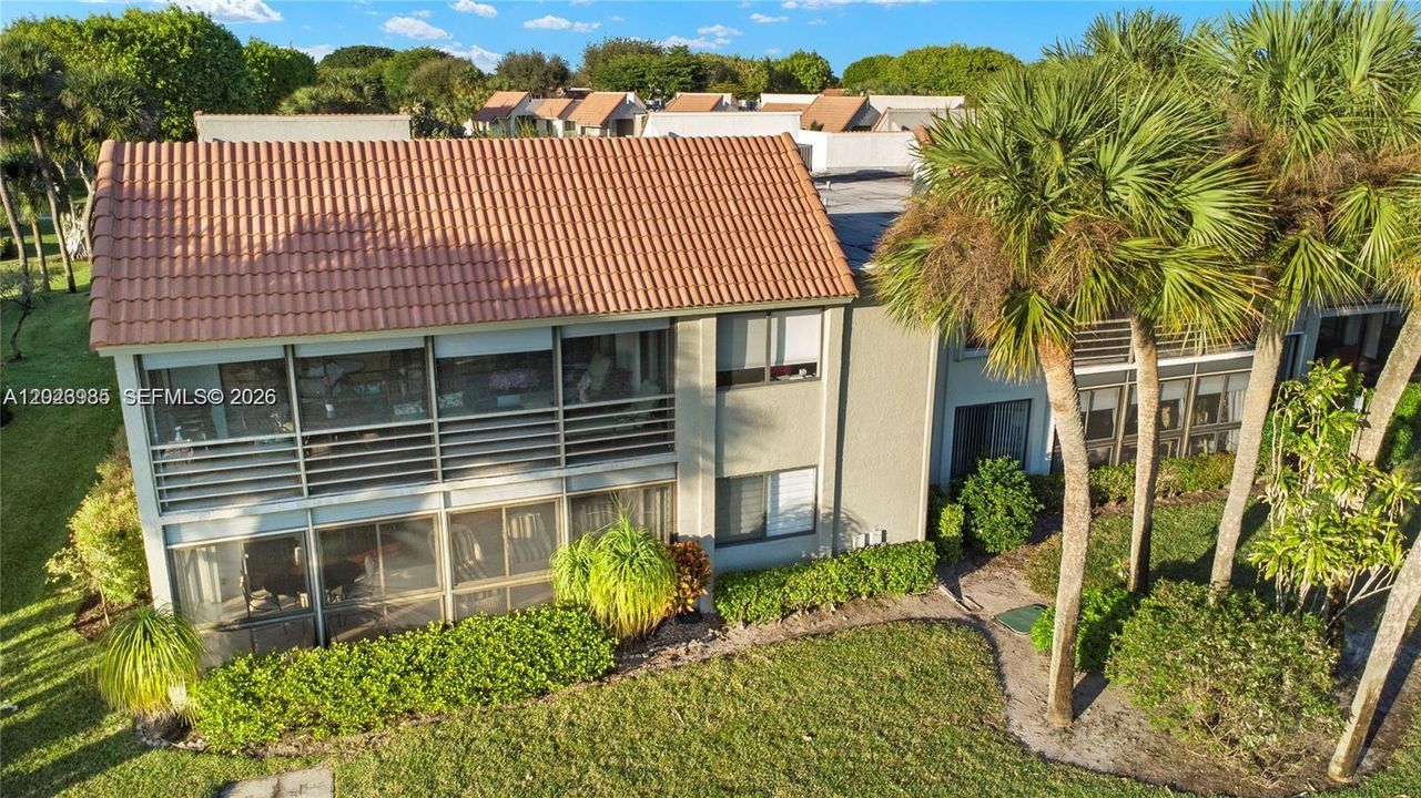 For Sale: $259,000 (2 beds, 2 baths, 1280 Square Feet)