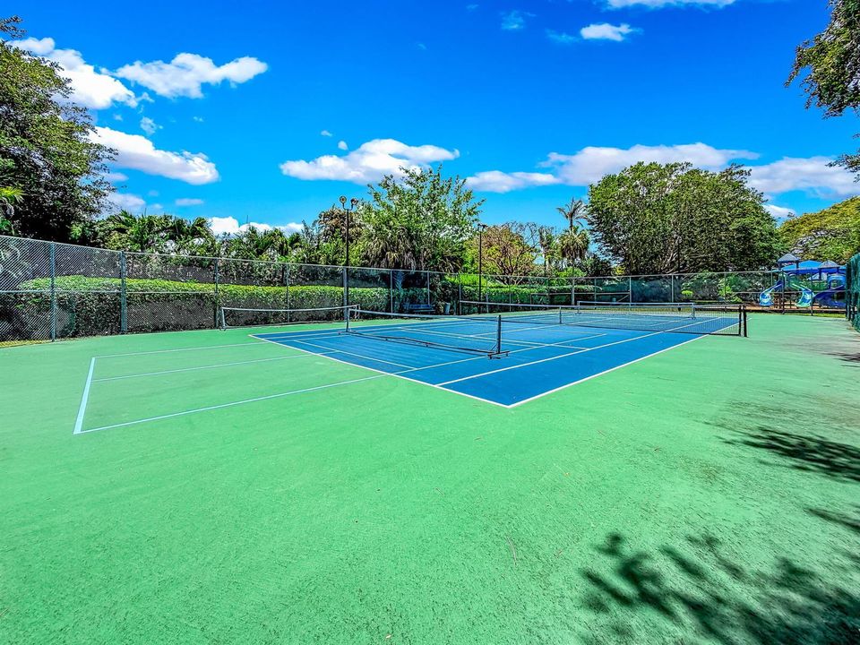 Community Tennis/Pickleball Court