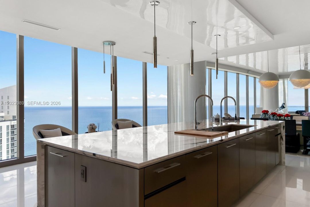 For Sale: $12,900,000 (4 beds, 5 baths, 4021 Square Feet)