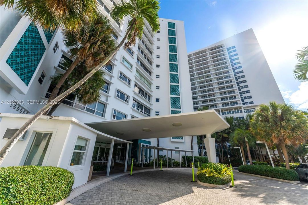 For Rent: $6,500 (2 beds, 2 baths, 1760 Square Feet)