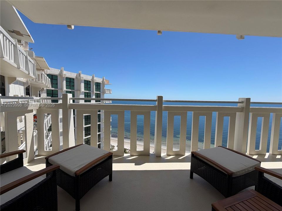 For Rent: $9,000 (2 beds, 2 baths, 1409 Square Feet)