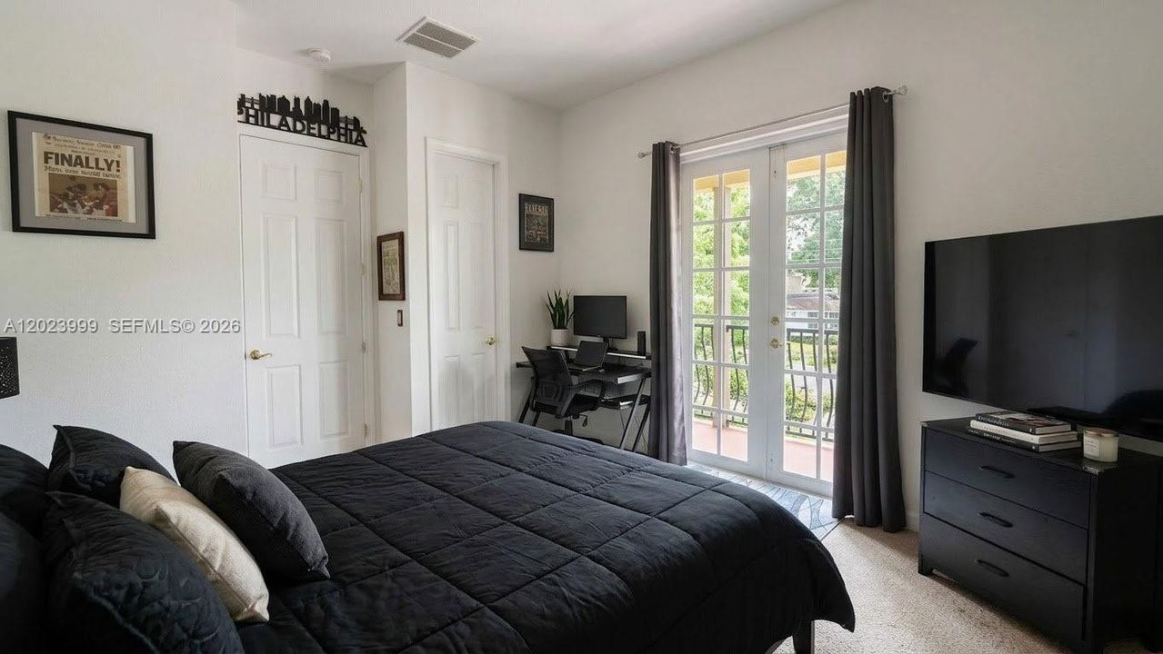 For Sale: $699,000 (3 beds, 2 baths, 2739 Square Feet)
