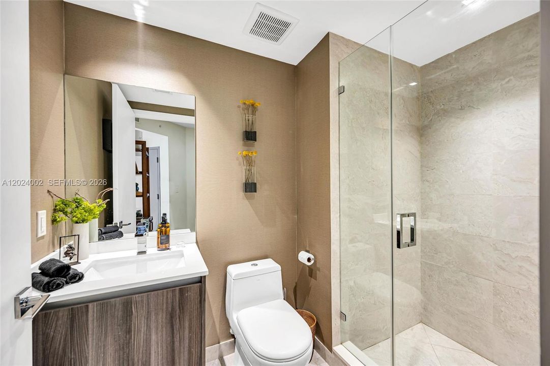 Recently Rented: $6,200 (2 beds, 3 baths, 1161 Square Feet)